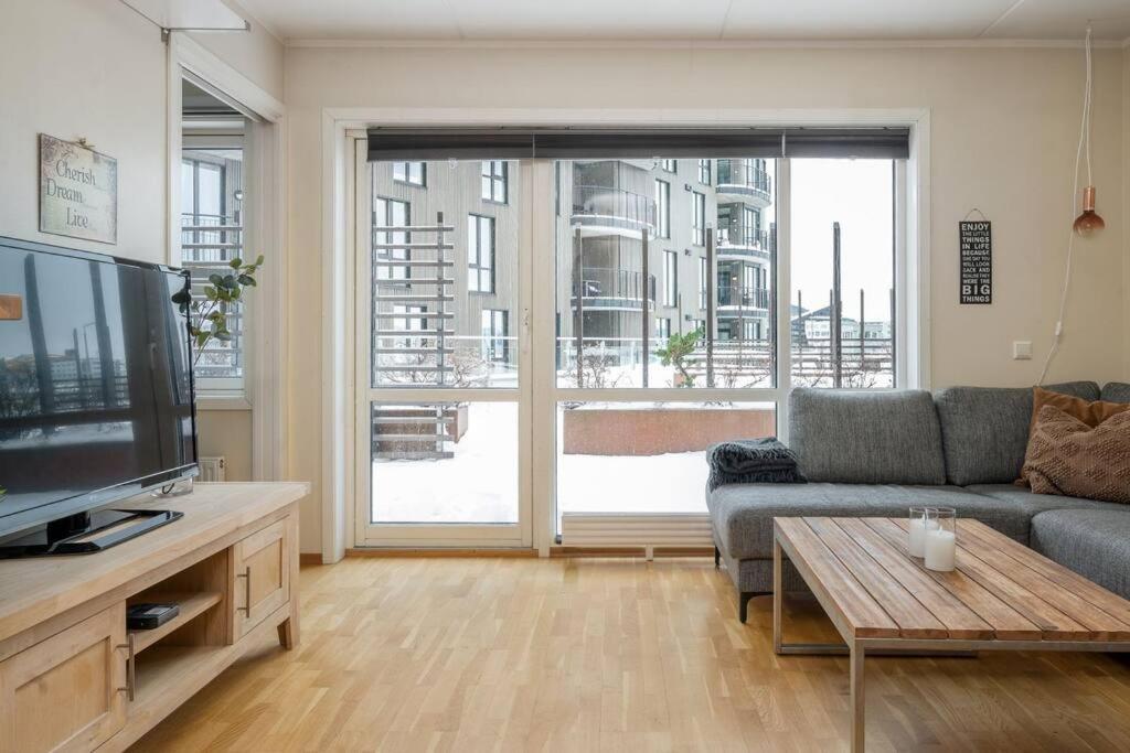 Cozy Cove At Solsiden - 2Br Familyfriendly Apartment Trondheim Exterior photo